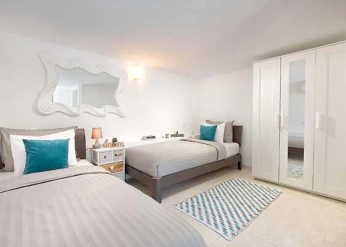 3 Bedroom Cozy In Mastrinka * Trogir