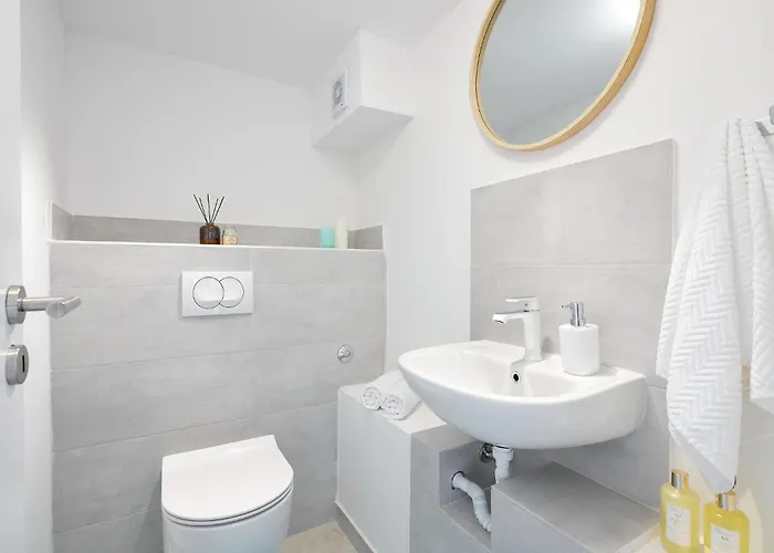 度假居 3 Bedroom Cozy In Mastrinka 特罗吉尔
