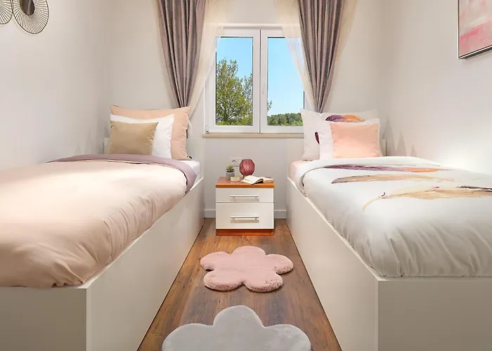 3 Bedroom Cozy In Mastrinka 度假居 特罗吉尔